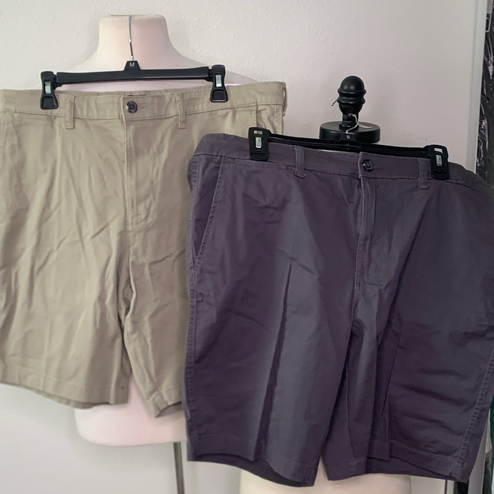 George men’s shorts size 38 you get two tans and gray new with tags